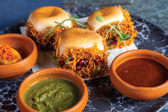 Dabeli Pav The Original: Taste of Kutch - أماري بانكوك