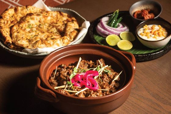 NILA Signature Series: Amritsari Cho-le Kulcha - アマリ バンコク