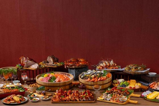 BBQ Seafood Buffet on Saturday Night - 阿瑪瑞邦盛酒店