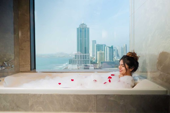 Skyhigh Romance Package - אמארי קולומבו סרי לנקה (Amari Colombo Sri Lanka)