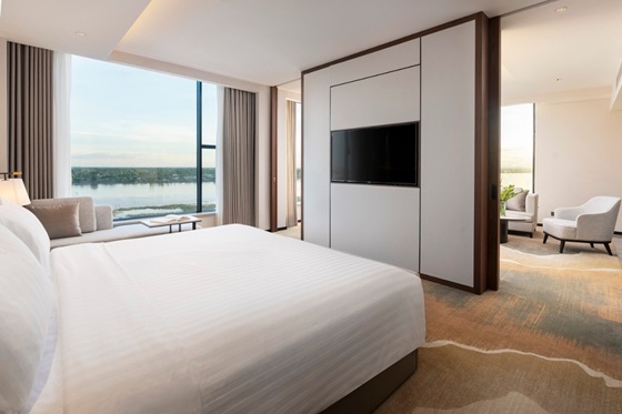 Suitecation - อมารี เวียงจันทน์