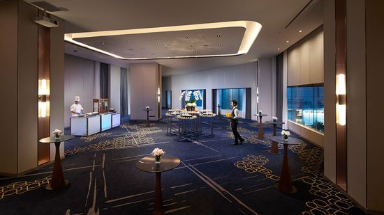 Social Sphere - Cocktail Set up