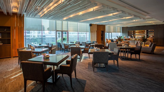 Club Siraa Dining Area - Амари Бангкок