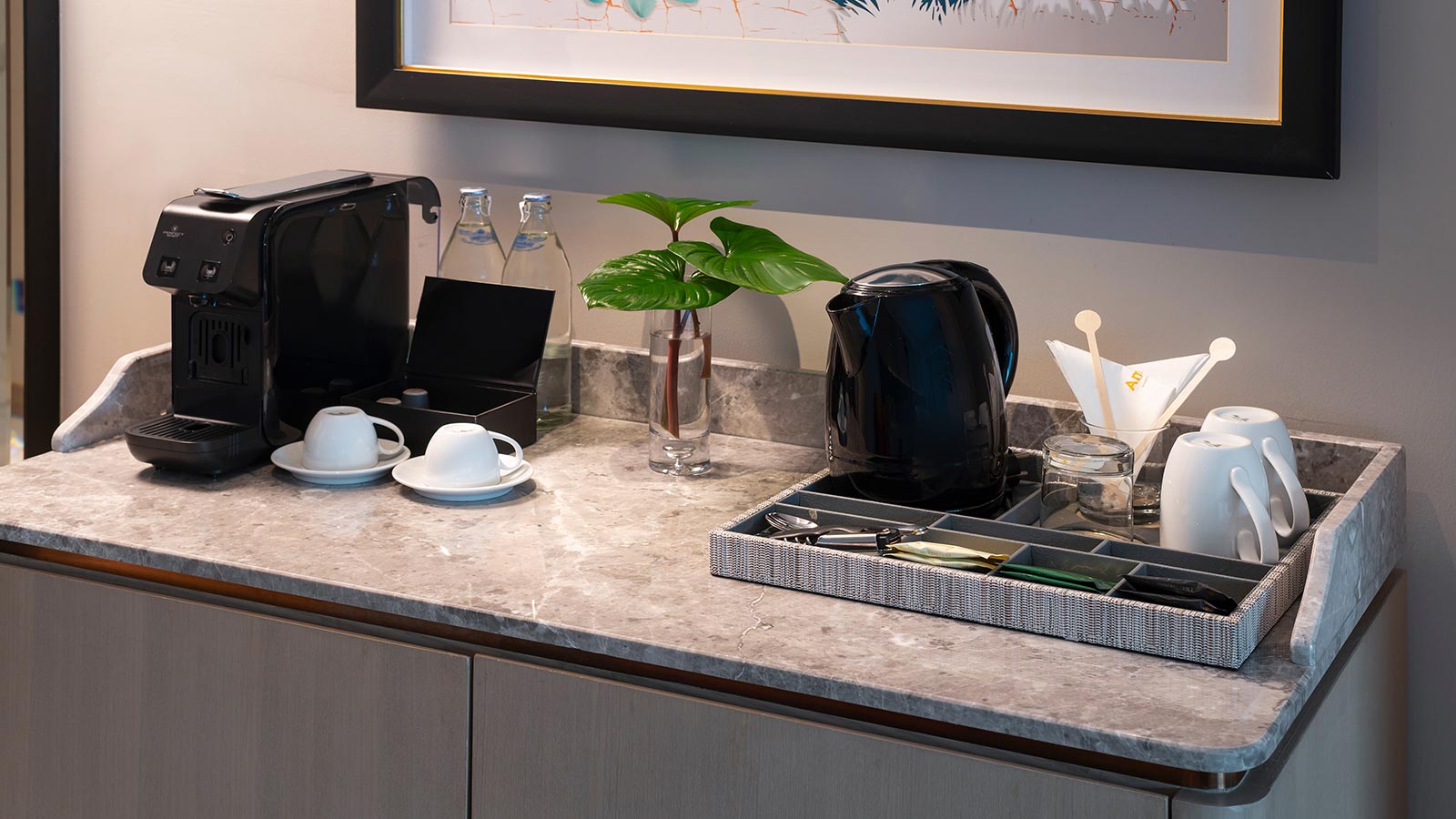 Club Premier - Coffee Machine and Electric Kettle