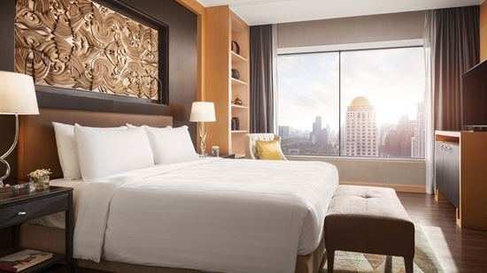 Master Bedroom in Club Two Bedroom Executive Suite