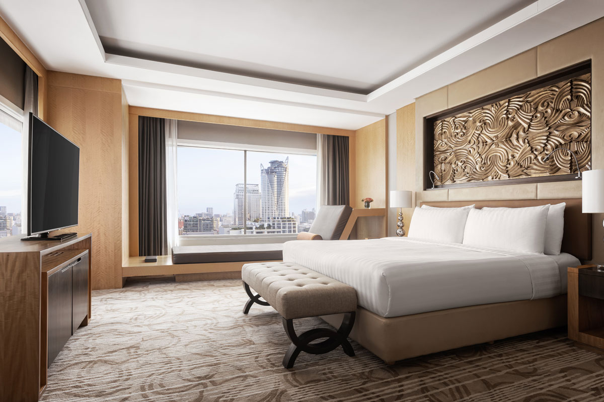 Club One Bedroom Corner Suite