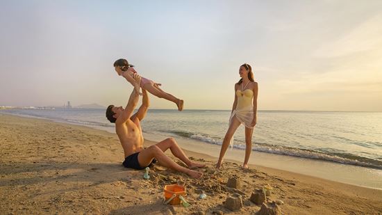 Beach Sunset Family Joyful Moment