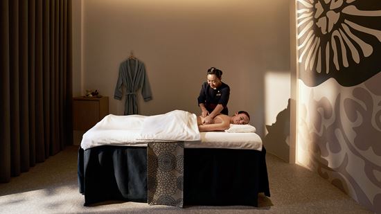 Breeze Spa - Therapist Service