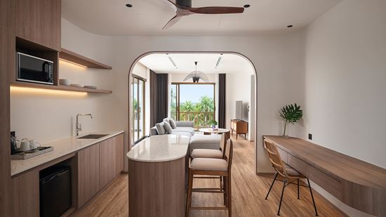 Bangsaen Suite - Living Room and Dining Room