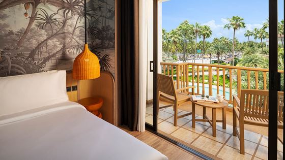 Deluxe Pool View - Twin Beds Balcony - Amari Bangsaen