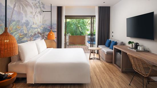 Premier Garden Terrace - King Bed Garden View