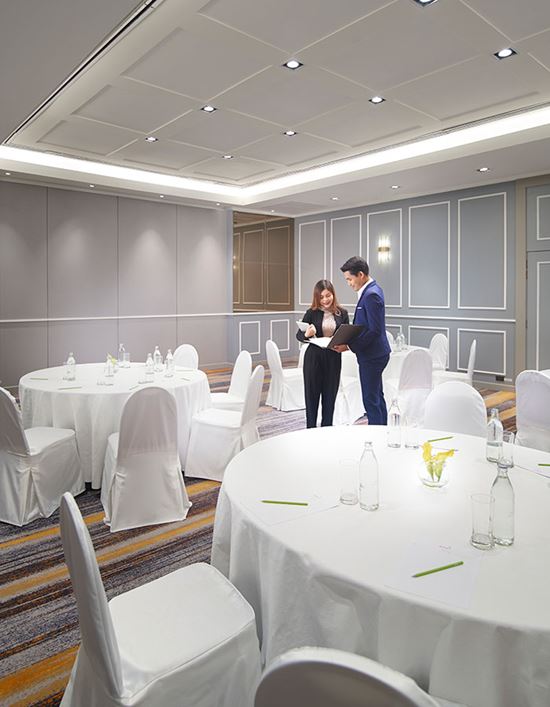 Anodard I - Round Table Set Up Anodard I - Round Table Set Up
