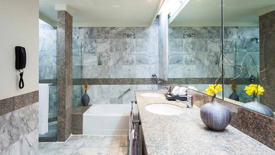 Bathroom in Grand Deluxe - 아마리 돈 무앙 공항 방콕
