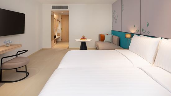 premier-twin-bedroom-2