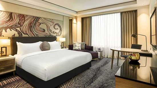 Deluxe King Deluxe King