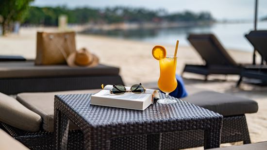 Daytime view of Chaweng Beach Daytime view of Chaweng Beach