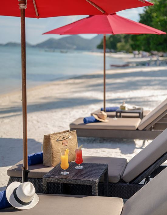 Daytime view of Chaweng Beach Daytime view of Chaweng Beach