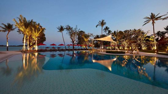 Night view at Beach Wing swimming pool Night view at Beach Wing swimming pool