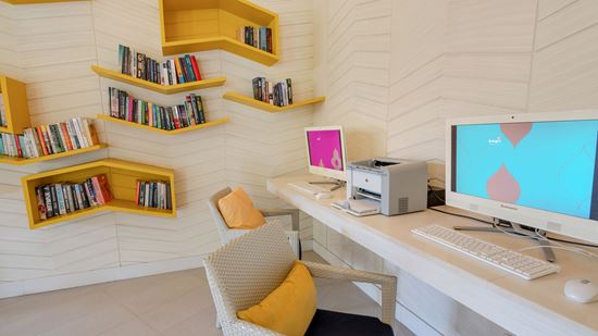 Voyager Lounge Voyager Lounge