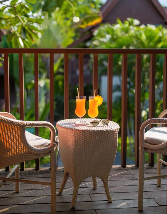 Deluxe Family Deluxe Family