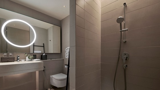 Club One Bedroom Suite Bathroom - Amari Kuala Lumpur