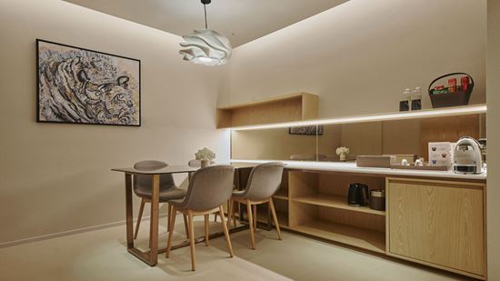 Club One Bedroom Suite Dinging Area