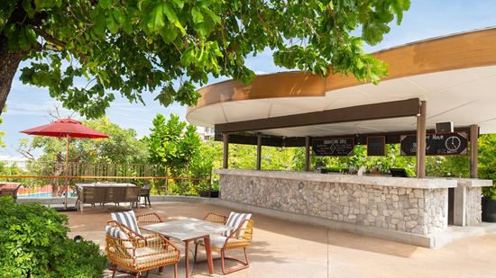 Aqua Eatery & Bar - Rest Area