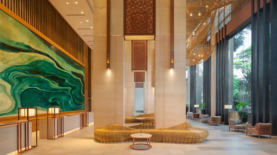 amari-tower_lobby-3