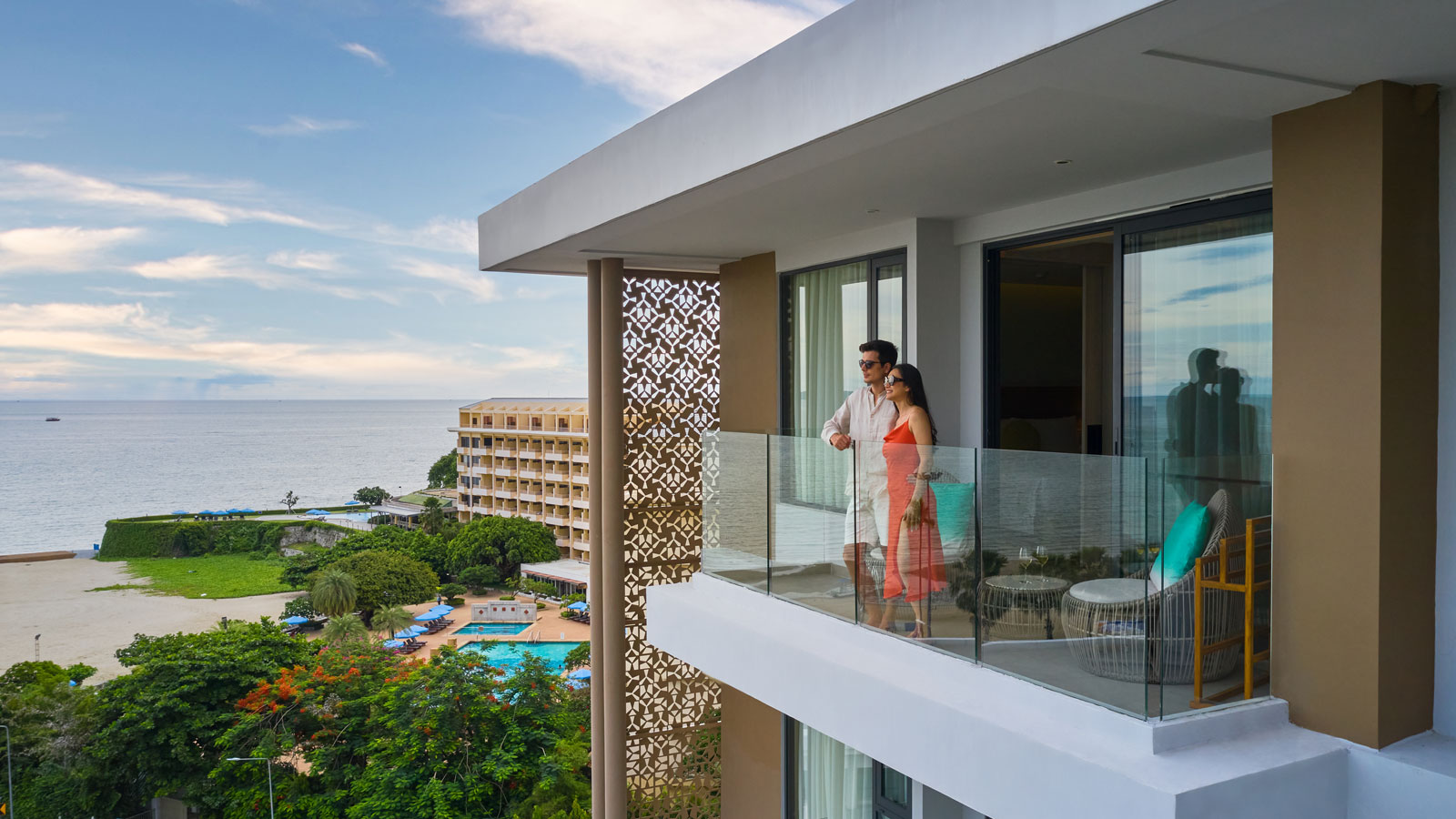 Balcony view in Amari Suite - أماري المحيط باتايا