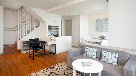 Club Duplex Suite - Living Room