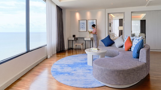 Housekeeping service in Club Executive Ocean Suite - Амари Паттайя