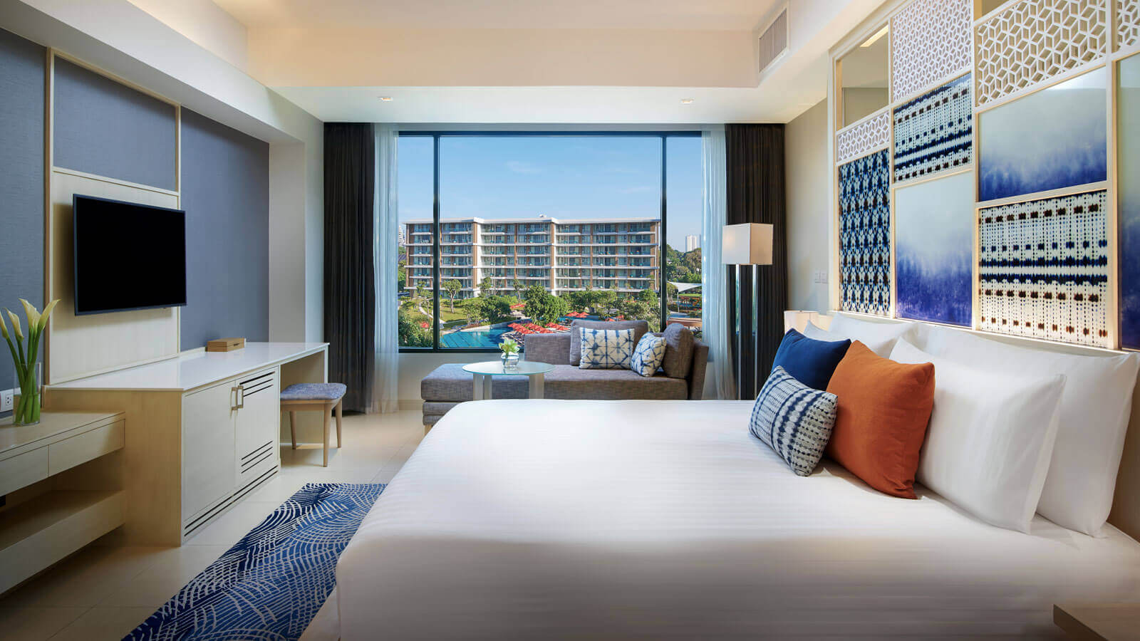 Deluxe Pool View King - Amari Pattaya