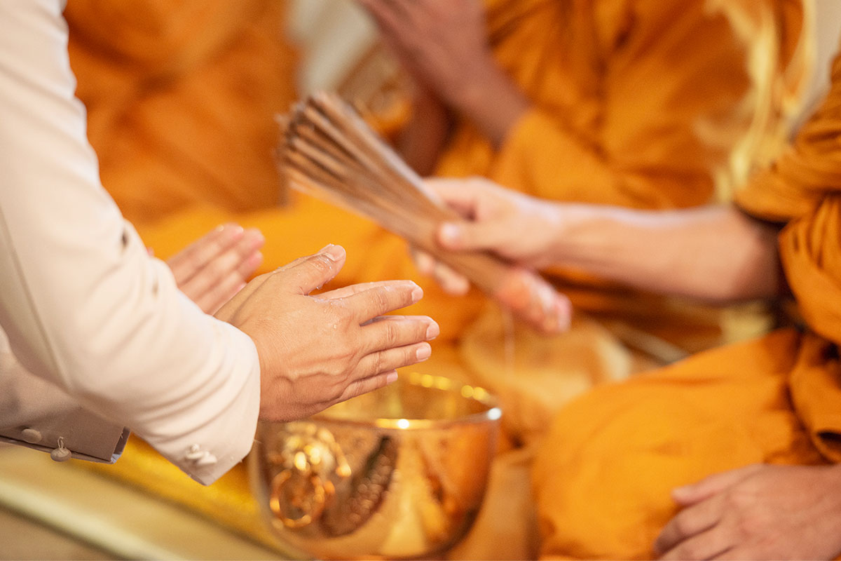 Monk Ceremony - אמרי פטאיה (Amari Pattaya)
