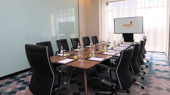 Peridot 2 - Boarroom Set Up