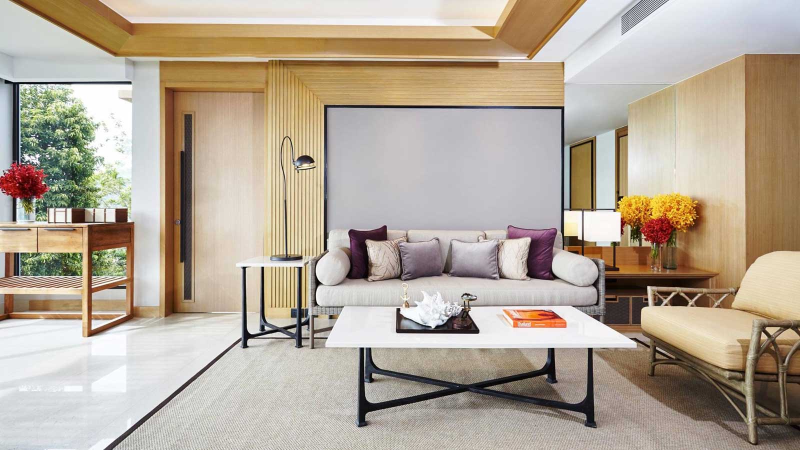 Sofa in Two Bedroom Suite Ocean Coral Lounge - 아마리 푸켓