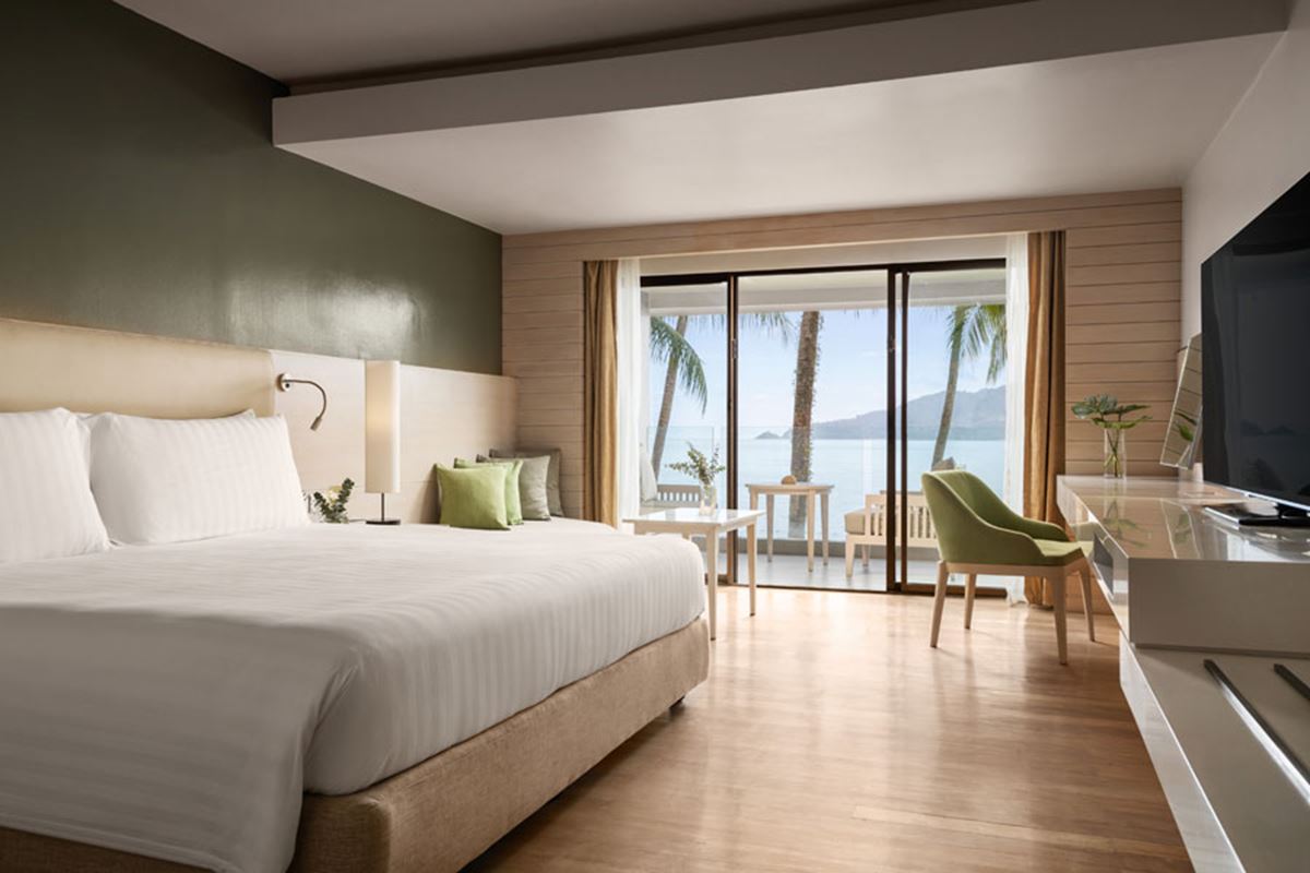 Deluxe Ocean Front Balcony - Amari Phuket