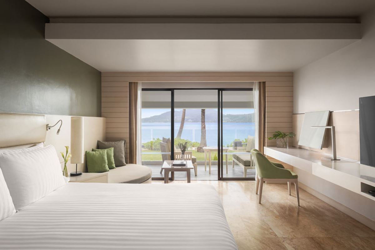 One Bedroom Deluxe Suite Ocean Front Balcony - Amari Phuket