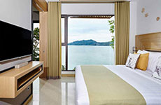 One Bedroom Suite Ocean View Coral Lounge