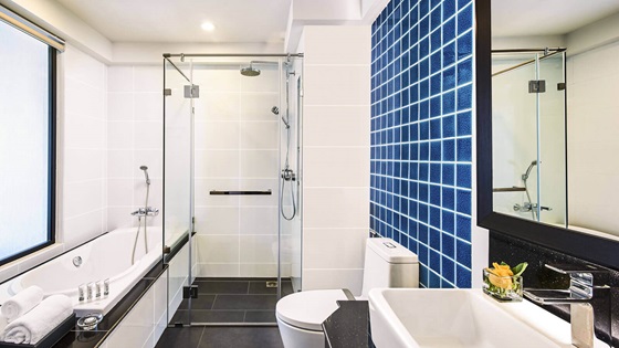 Bathroom in Deluxe City View with Balcony - อมารี วังเวียง
