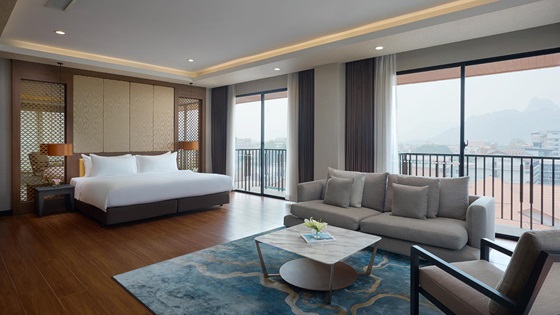 Executive One Bedroom Suite River View with Balcony Bedroom - Amari Vang Vieng