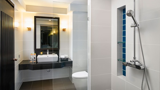 Bathroom in Superior River View with Balcony - อมารี วังเวียง