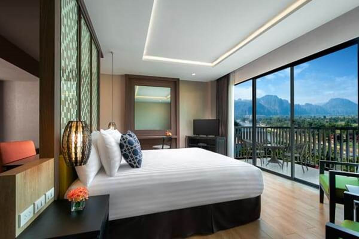 Deluxe River View with Balcony - Amari Vang Vieng