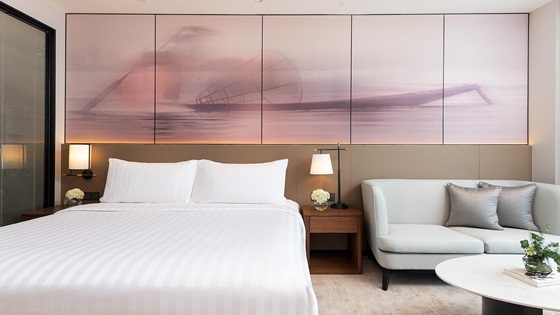 Deluxe River View - King Bedroom - Amari Vientiane
