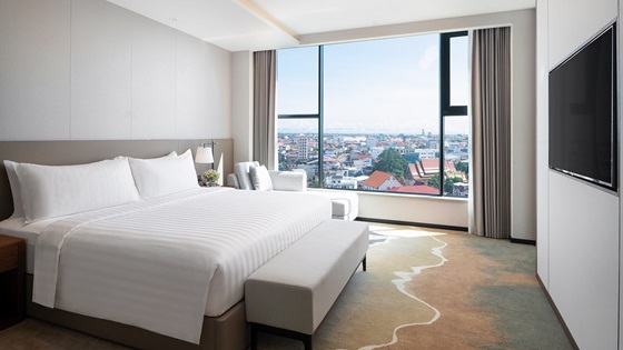 Executive Suite City View - Bedroom - Amari Vientiane