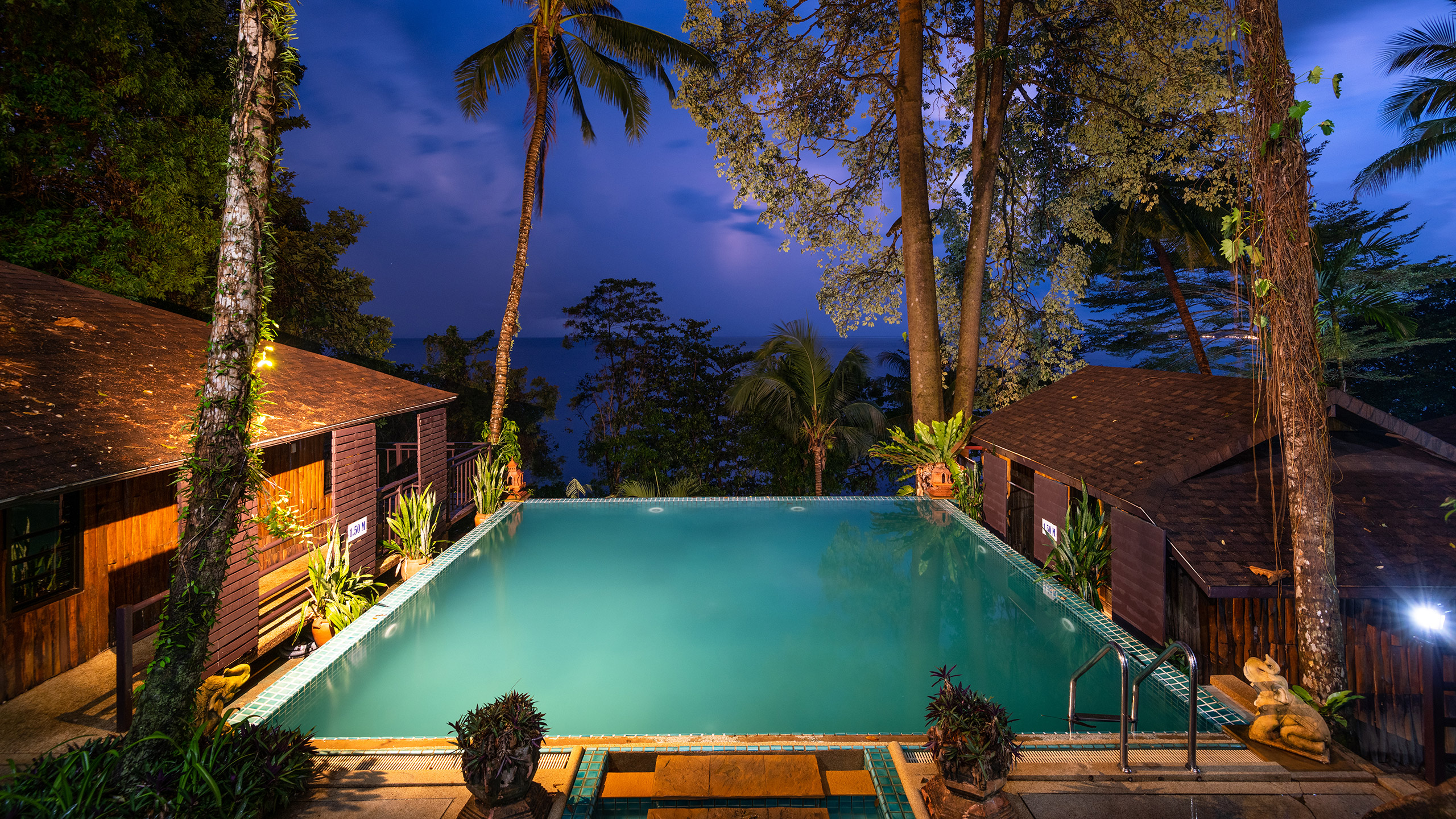 Lush Serene Hideaway