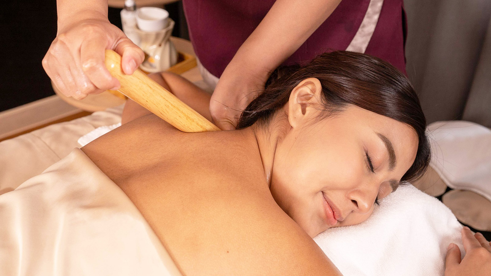 maai spa at Amari Pattaya - Roller Massage