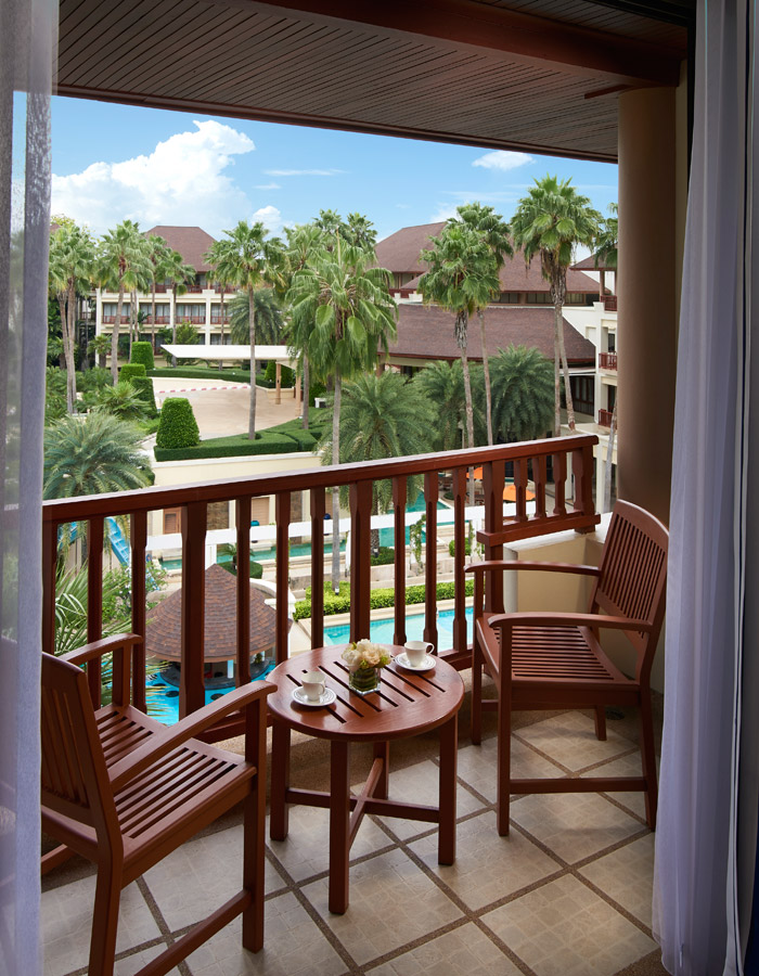 Private balcony in Deluxe Twin Room - The Tide Resort - The Tide Resort