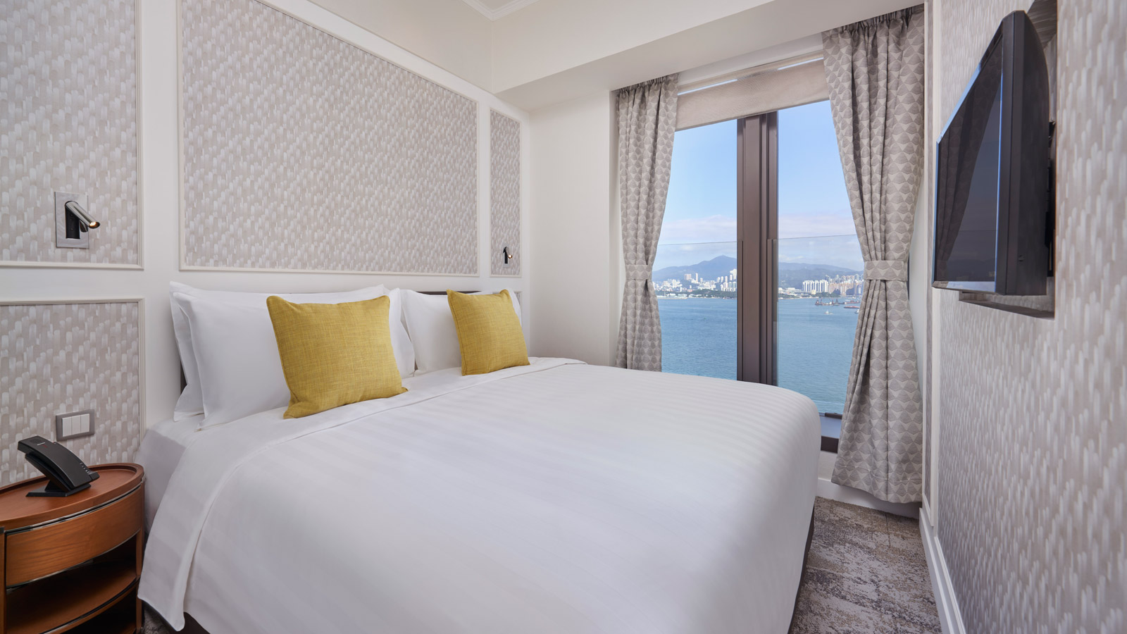 一卧室海景套房 - 丽富酒店 （图片仅供参考，或与实际环境略有不同） - 香港丽富酒店