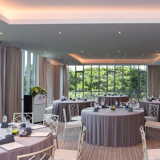 Meet - Oriental Residence Bangkok