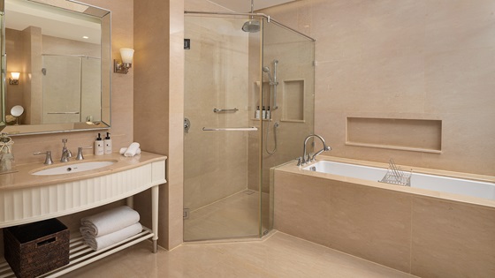 One Bedroom Prestige - Oriental Residence Bangkok